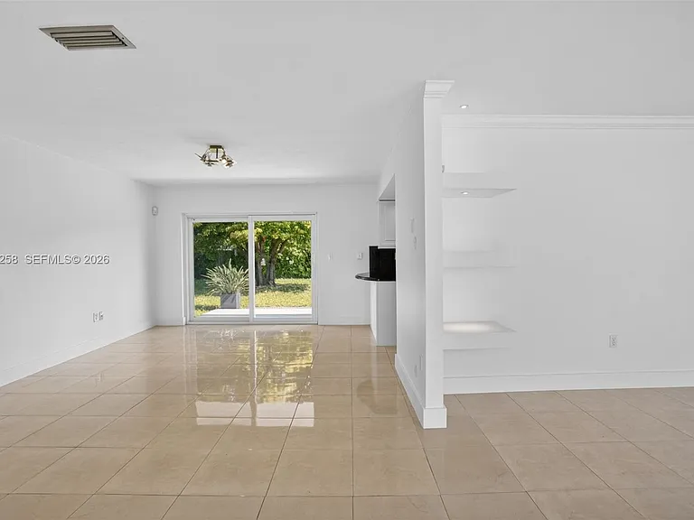 8161 SW 104th St — Photo 5