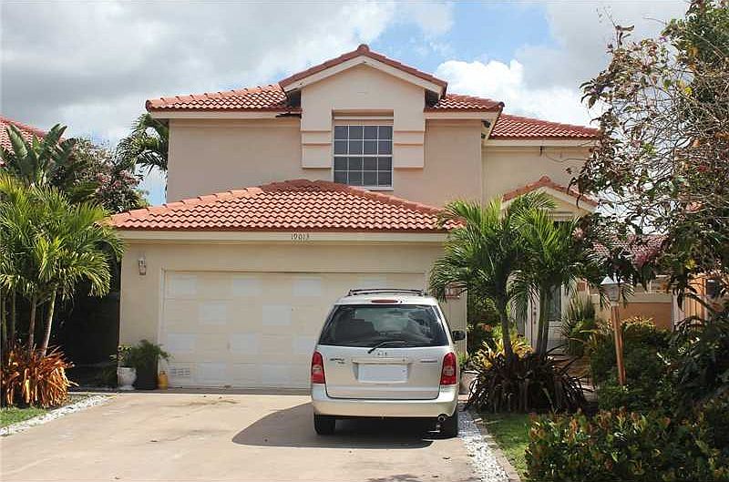 1st image of 19013 NW 54th Ct