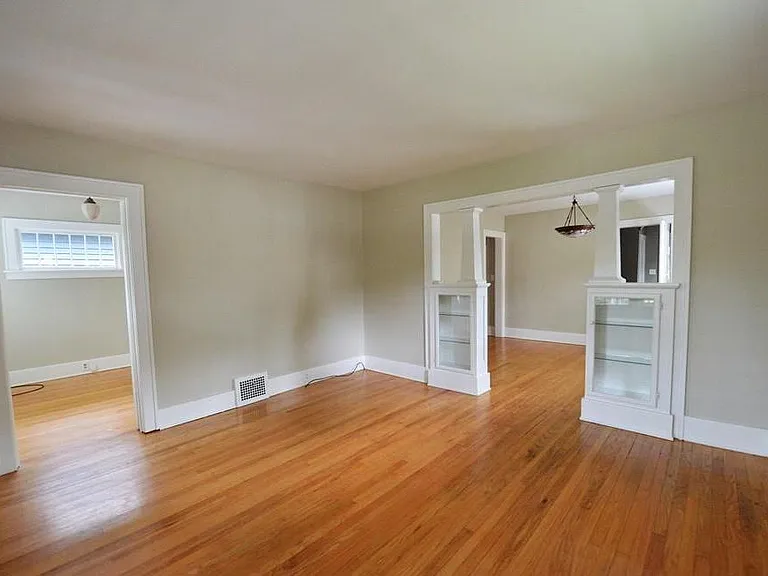 205 S Maple Ave — Photo 6