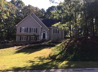 488 Lakeside Dr, Hiram, GA 30141