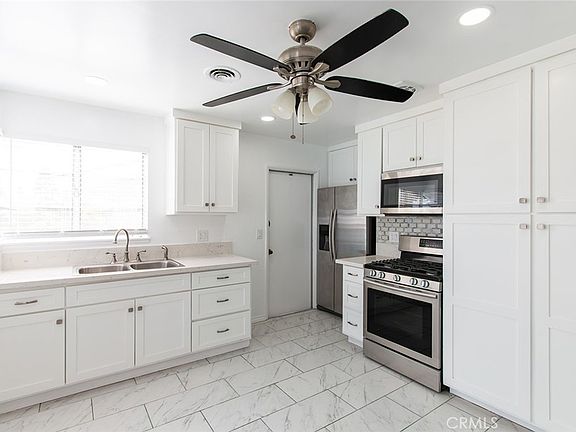 3rd image of 11261 Palmwood Dr