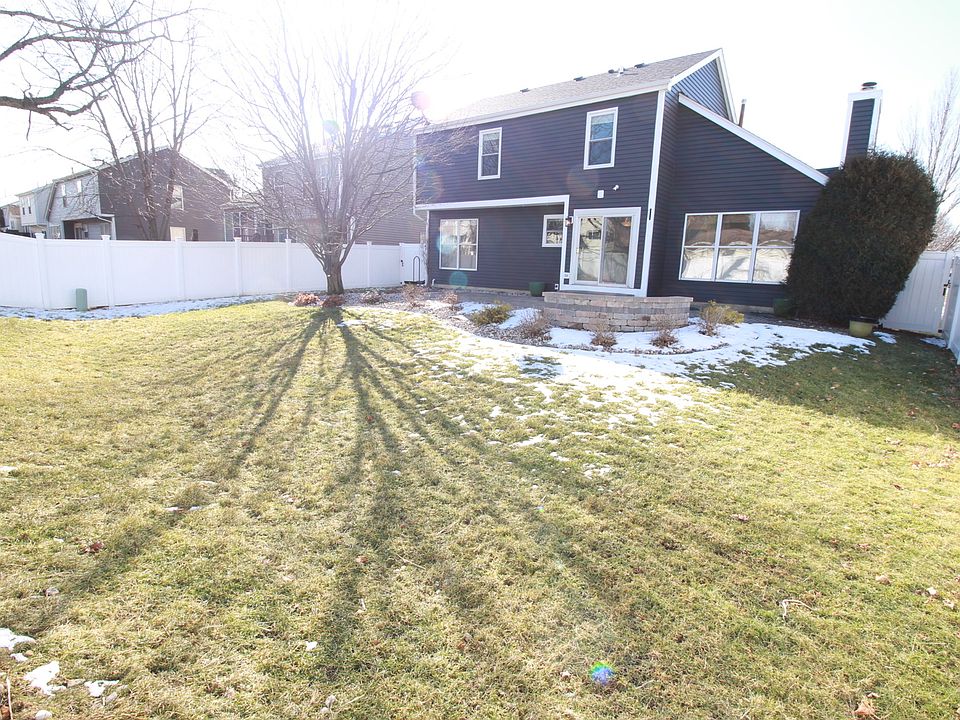 2nd image of 408 Columbine Ln