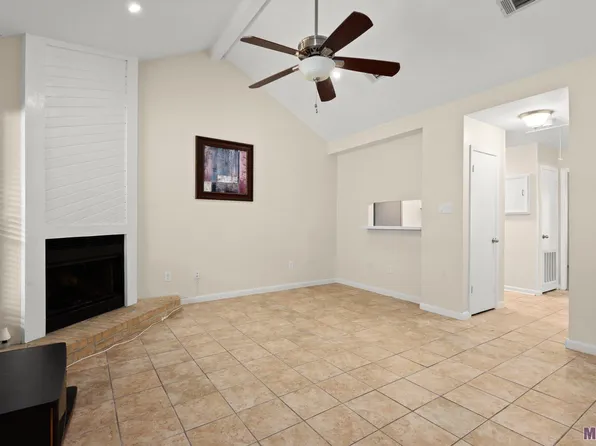 5242 Butter Creek Ln APT 6, Baton Rouge, LA 70809