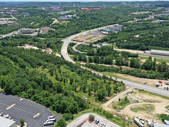 4th image of 1901 Shepherd Of The Hills Expressway
