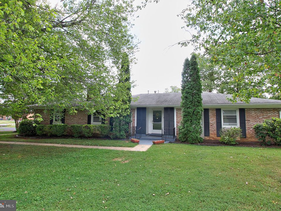1st image of 530 Mimosa St