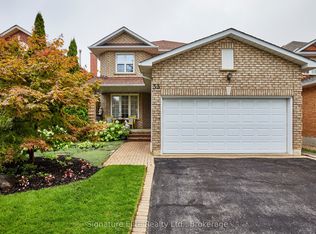 33 Waller St, Whitby, ON L1R 1Z8