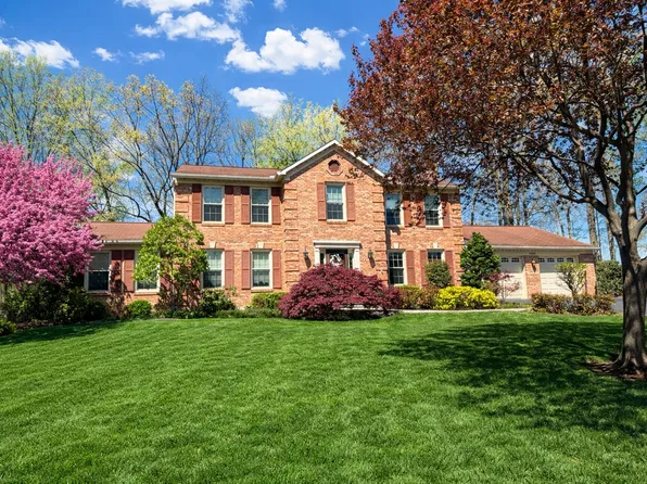 12822 Willow Glen Ct, Herndon, VA 20171