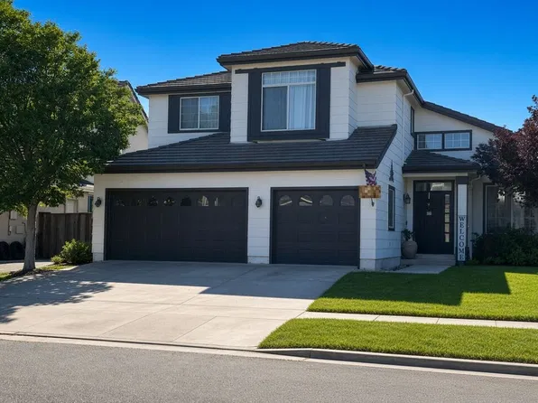 9357 Rodeo Dr, Gilroy, CA 95020