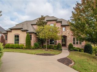 6915 W Altamonte Dr, Rogers, AR 72758
