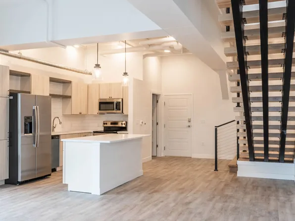 Harbor Lofts, 130 Main St #312, Menasha, WI 54952