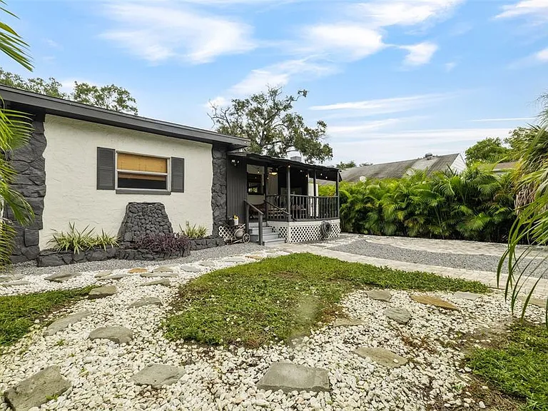1411 E Henry Ave — Photo 31