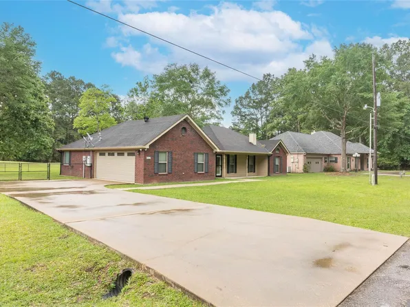 106 Hickory Bnd, Village Mills, TX 77663