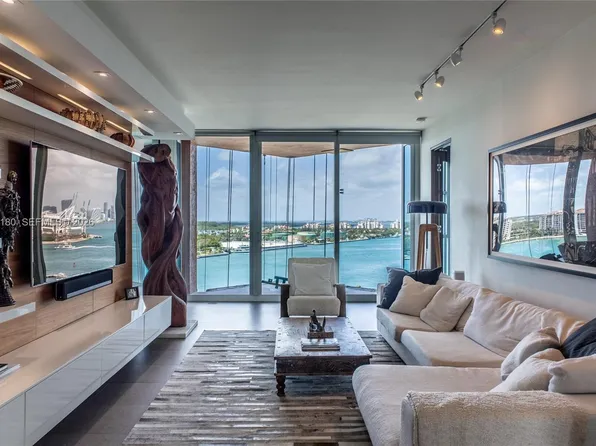 300 S Pointe Dr, Miami Beach, FL