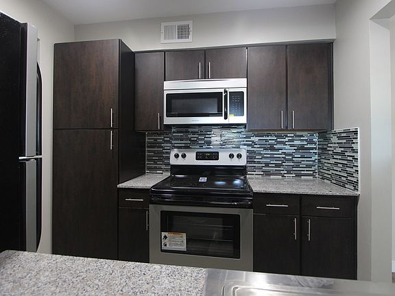 3rd image of 735 Byrnes Dr APT 8