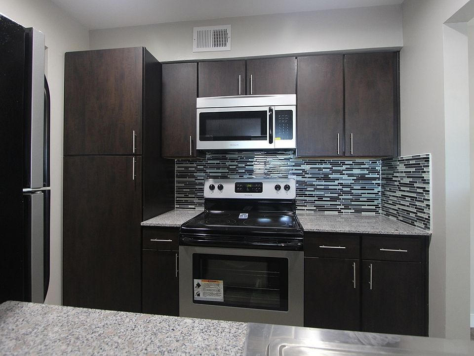 1st image of 731 Byrnes Dr APT 1