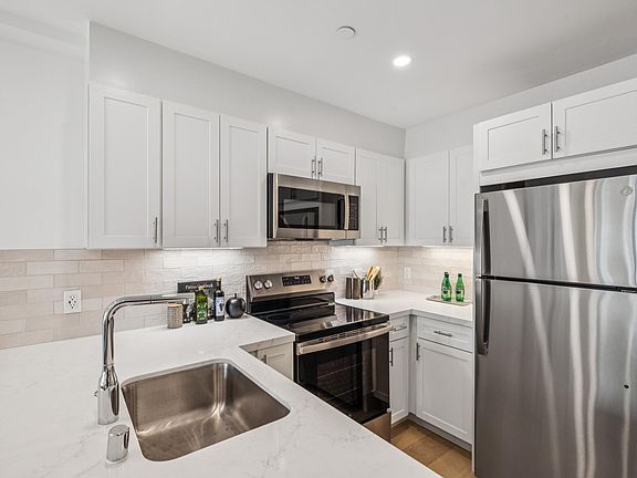 3rd image of 2350 California St #7