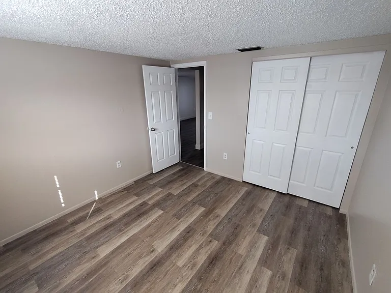 4136 Shoreline Dr — Photo 11