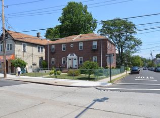 975 Van Duzer St, Staten Island, NY 10304