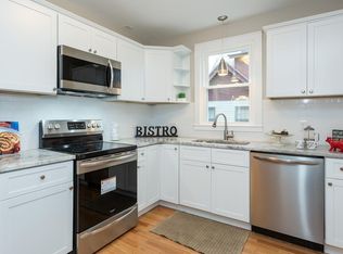 98 Ardmore St, Springfield, MA 01104