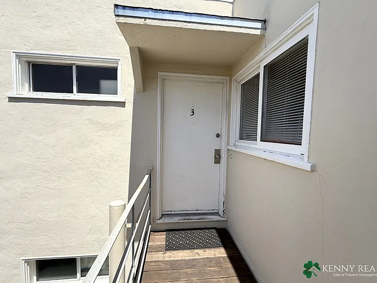 75 Citrus Ave #3 — Photo 1
