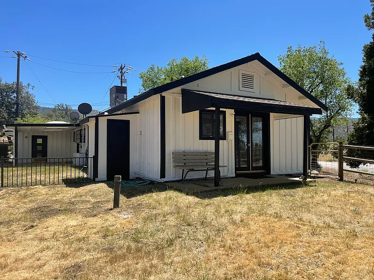 19510 Banducci Rd — Photo 20