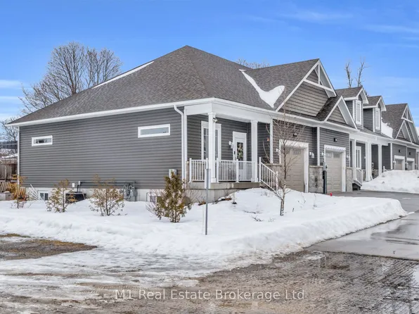 24 George St N #23, Minto, ON N0G 1Z0