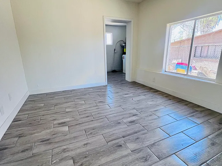 1021 E Fillmore St — Photo 15