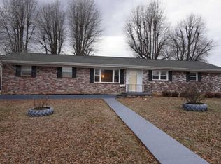 105 Dell Rd, Maryville, TN 37804