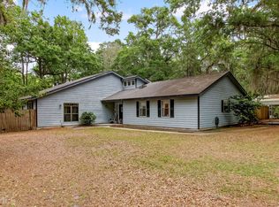 35 Live Oak Ln, Saint Marys, GA 31558