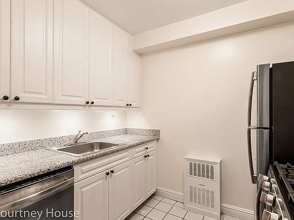 3rd image of 55 W 14th St APT 3L