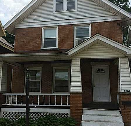 2nd image of 1009 Brown Ave