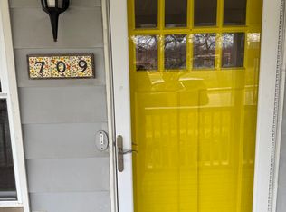 709 Cadillac St, Flint, MI 48504