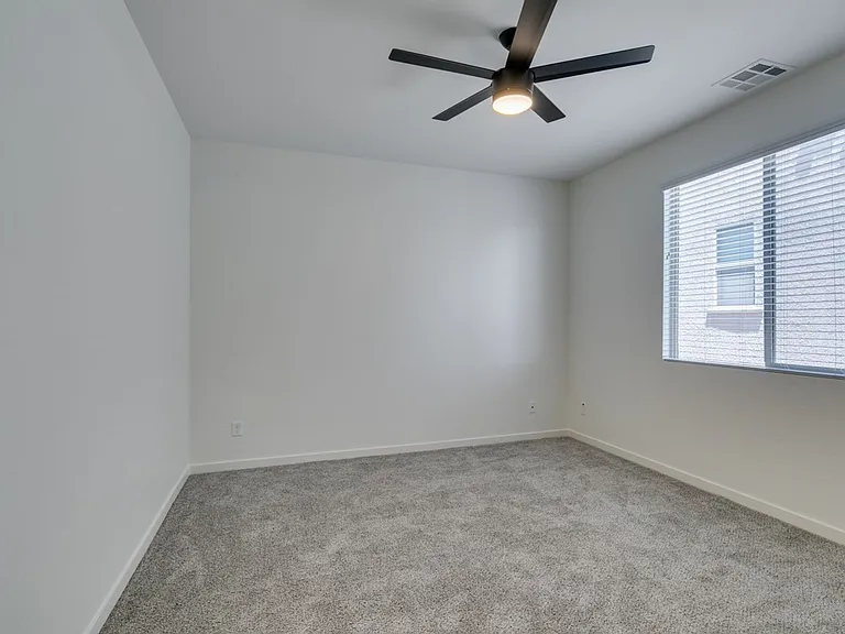 6915 Fordham Creek St — Photo 35