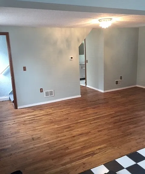 106 Gregory St — Photo 15