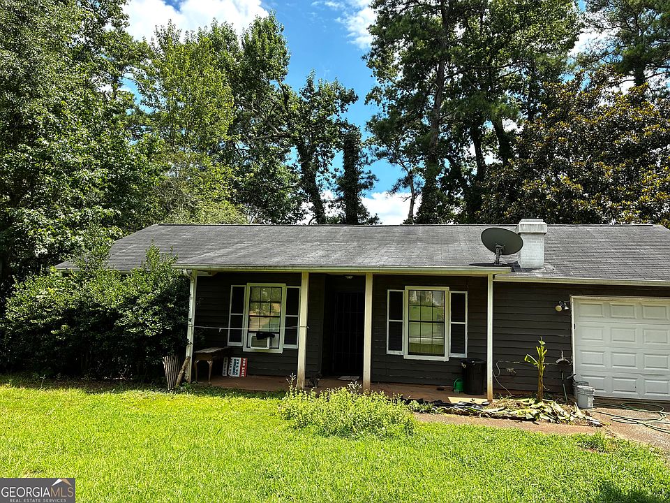 2nd image of 3901 Wood Path Dr