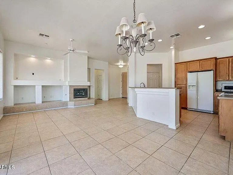 7585 E Balao Dr — Photo 11