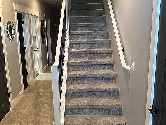 2nd image of 18325 Hawksview Dr