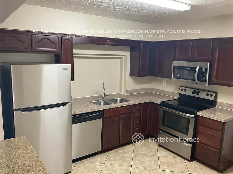 1511 NW 84th Ter — Photo 8