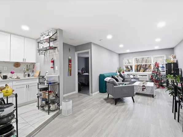 120 32nd Street image 5 of 17