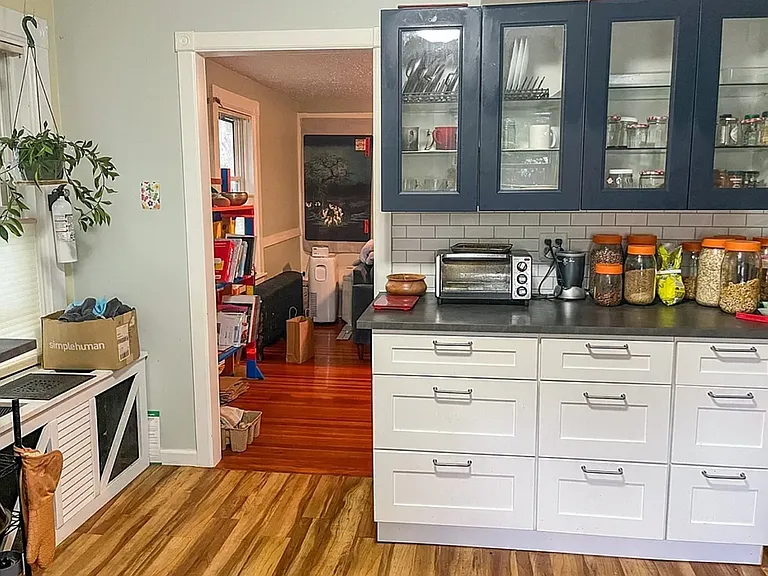 30 Grinnell St #2 — Photo 4