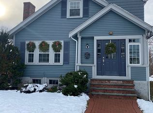32 Meridian St, Melrose, MA 02176
