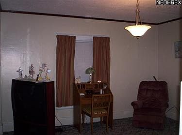 2nd image of 117 W 12th St