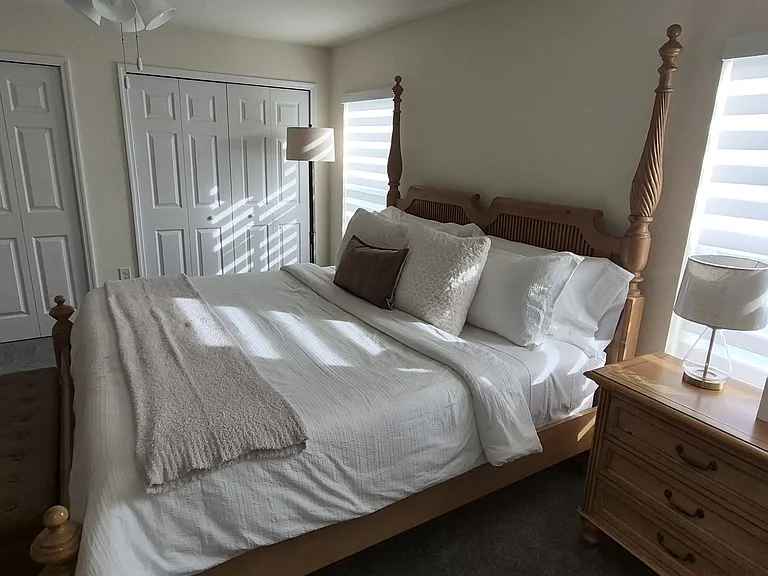 1186 Mission Ln — Photo 2
