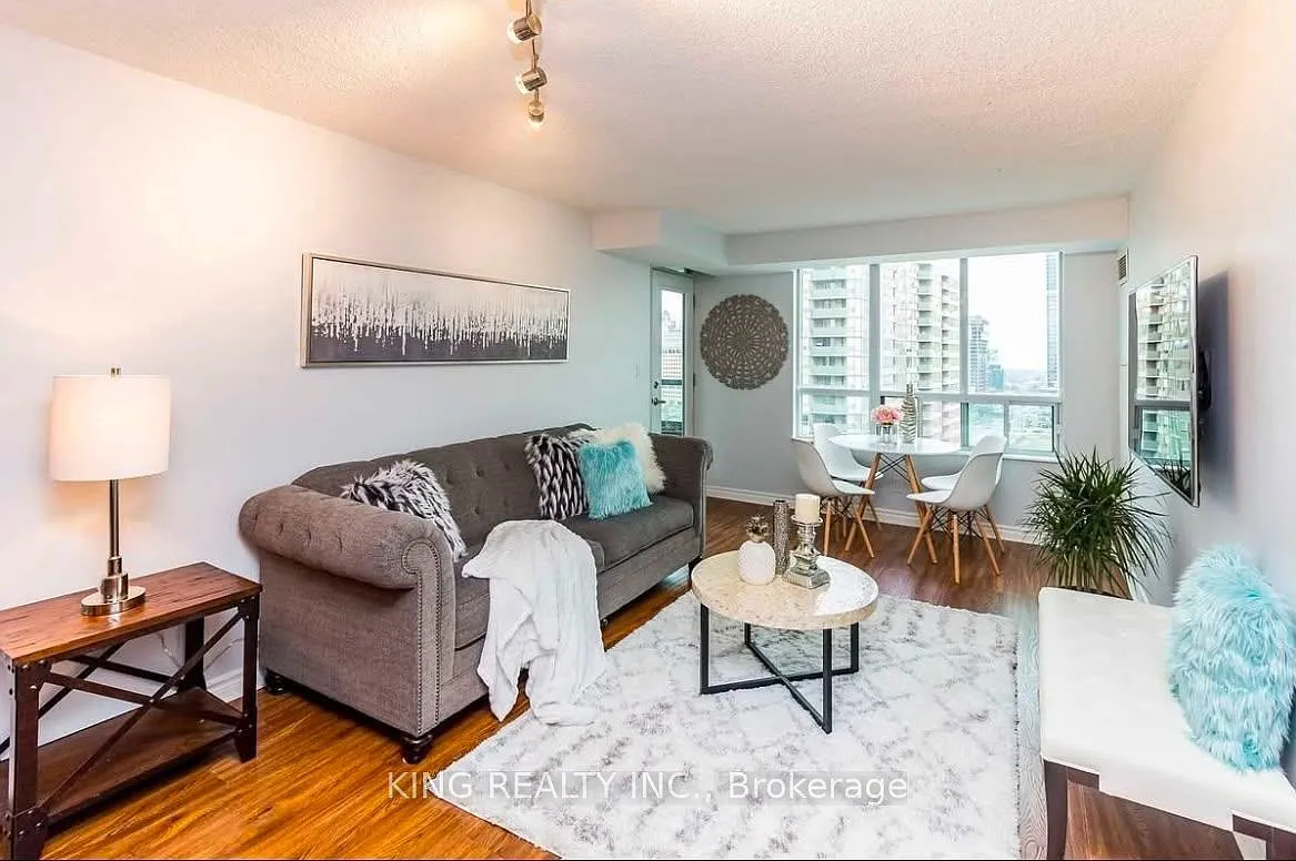 2 bed, $2,785 — Photo 1