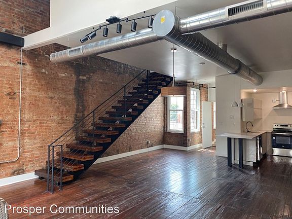 3rd image of 161 E McMicken Ave #5