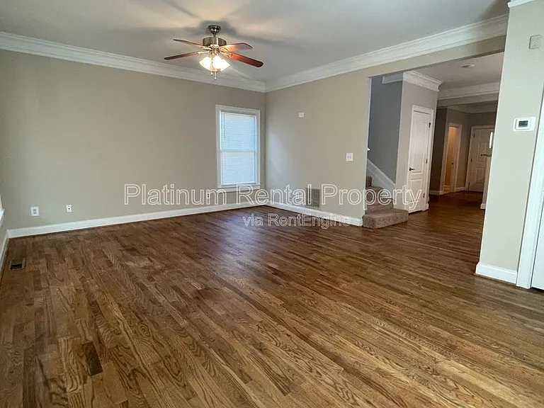 750 Terry St SE — Photo 11
