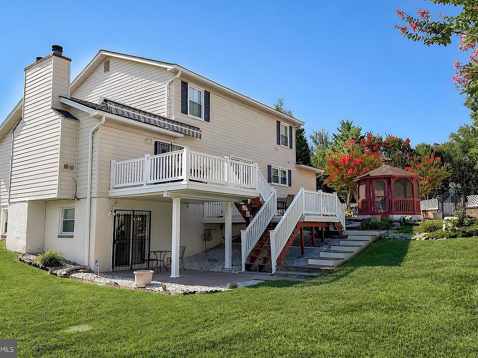 1st image of 9301 Linhurst Dr