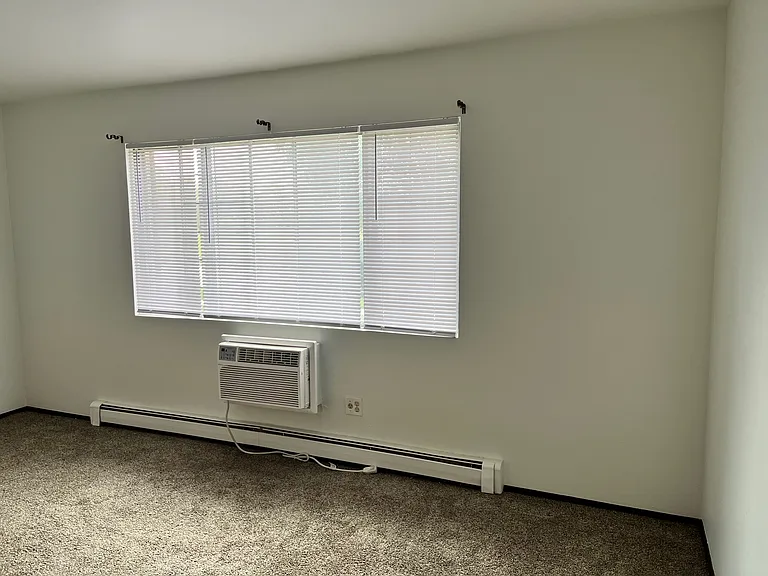 630 E Lincoln Ave — Photo 7