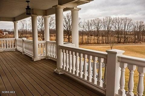 5th image of 1300 Heisler Rd