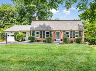 1429 Henri St, Mount Airy, NC 27030